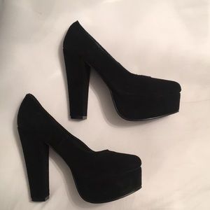 Urban Outfitters Classic Black Suede Pumps